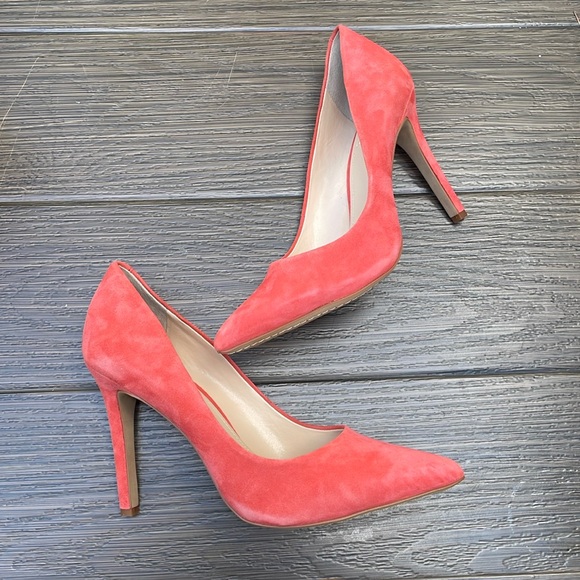 Vince Camino Kain Suede Pumps - Picture 1 of 7